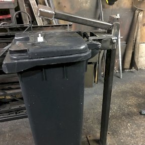 Wheelie Bin Stand